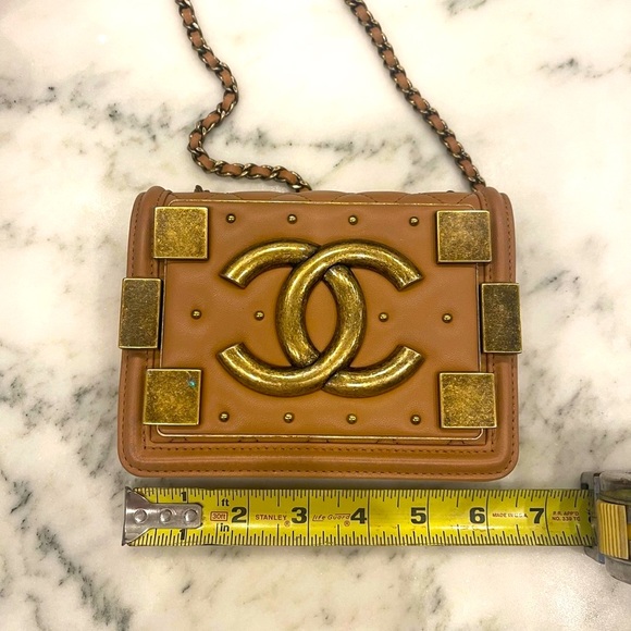 Authentic Chanel crossbody - Picture 5 of 8